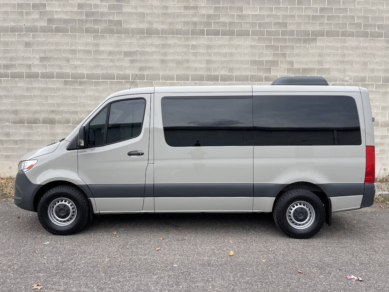 Used 2025 Mercedes-Benz Sprinter 2500 image 6