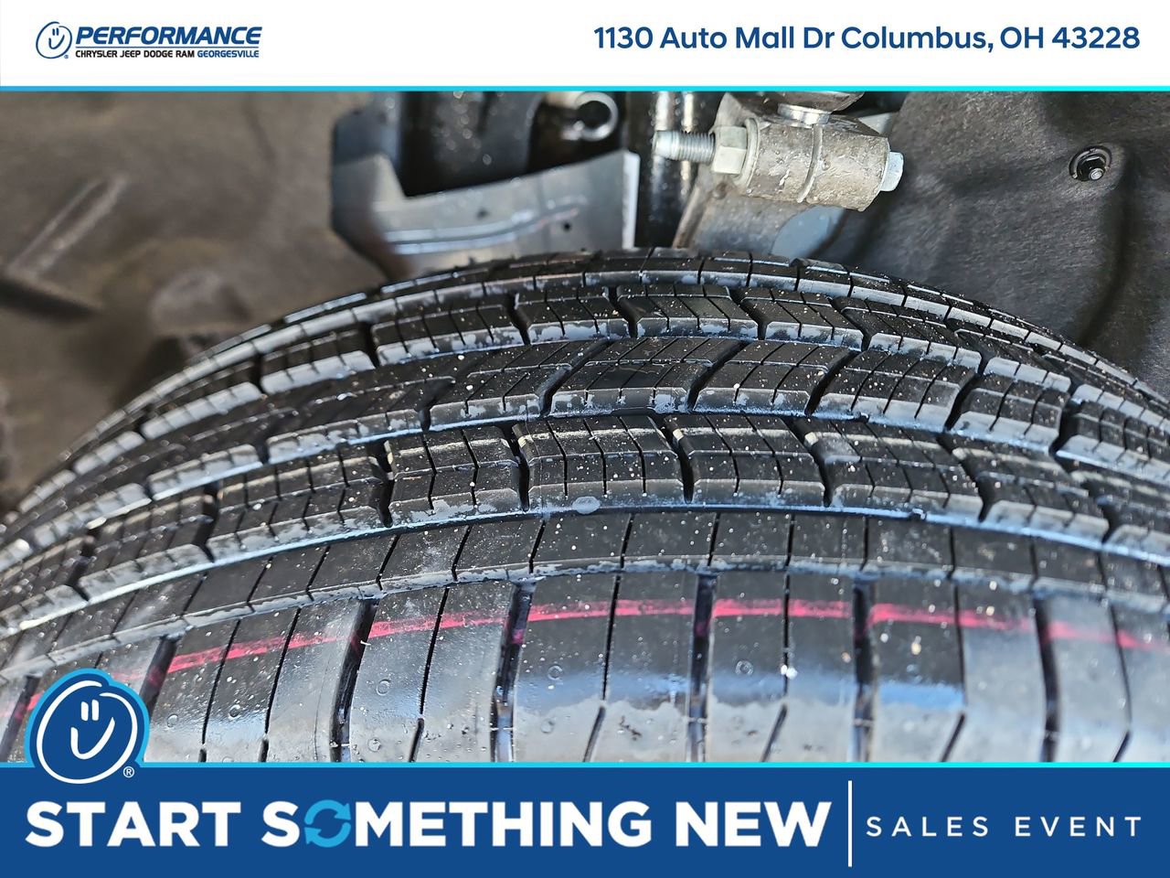 New 2025 Jeep Grand Cherokee Altitude image 10