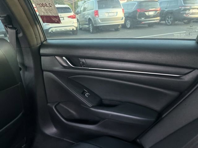 Used 2018 Honda Accord Sport image 14