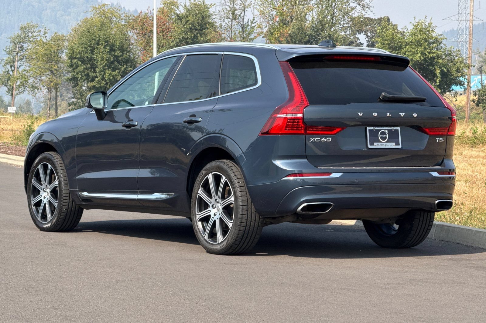Used 2021 Volvo XC60 T5 Inscription w/ Protection Package Premier AWD/4WD image 5