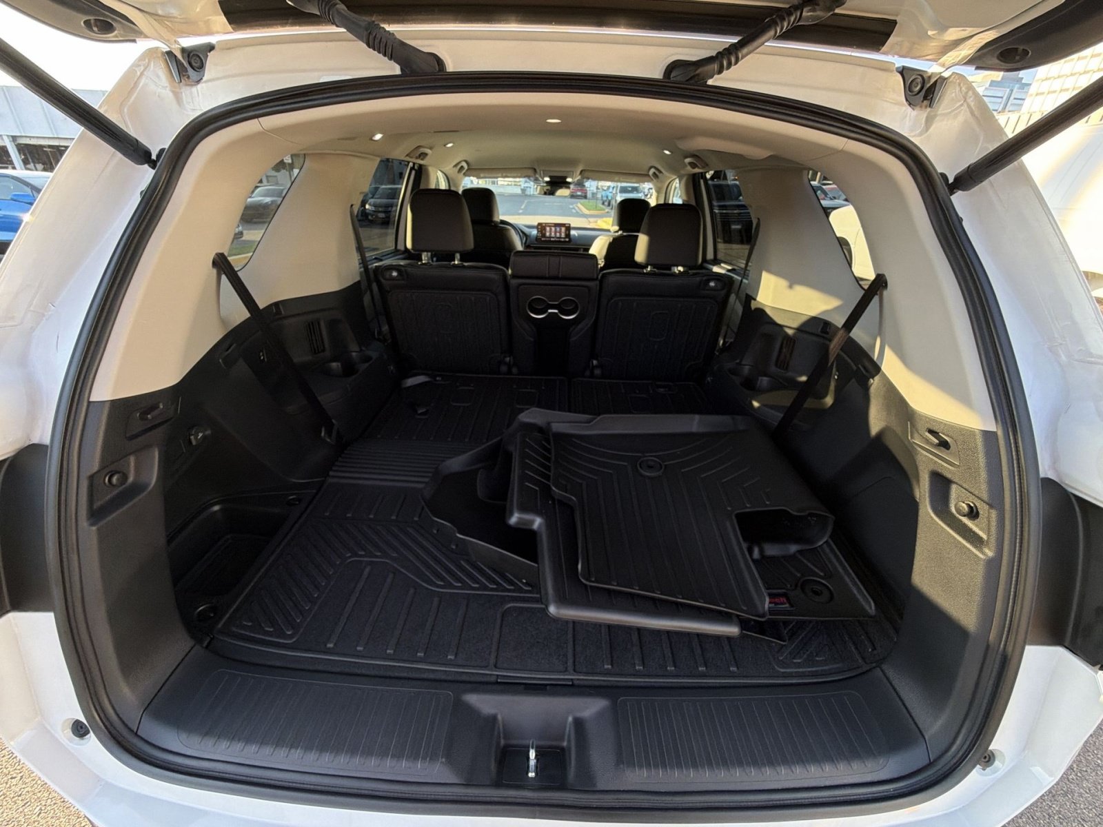 Used 2025 Honda Pilot EX-L image 24