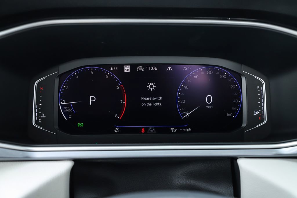 New 2025 Volkswagen Taos SEL image 67