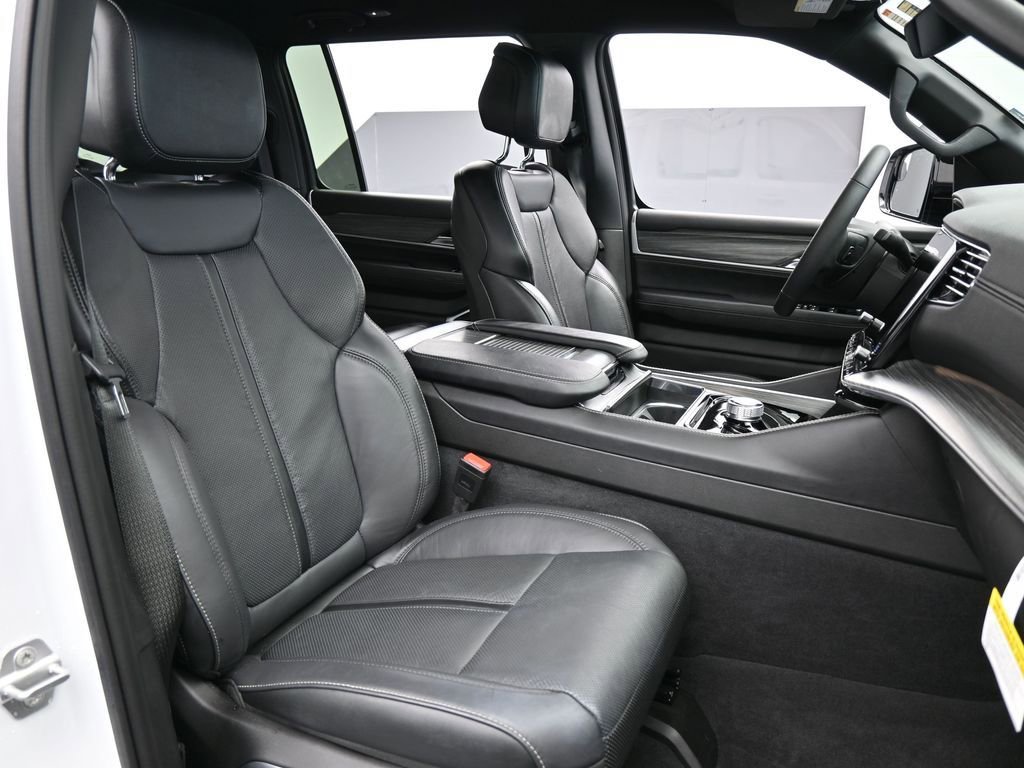 Used 2024 Jeep Wagoneer Series II image 51