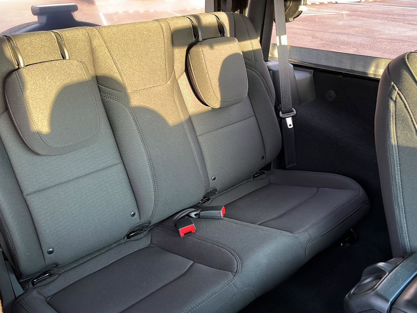 Used 2023 Jeep Wrangler Sport image 31