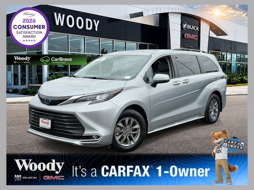 Used 2024 Toyota Sienna XLE AWD/4WD image 1