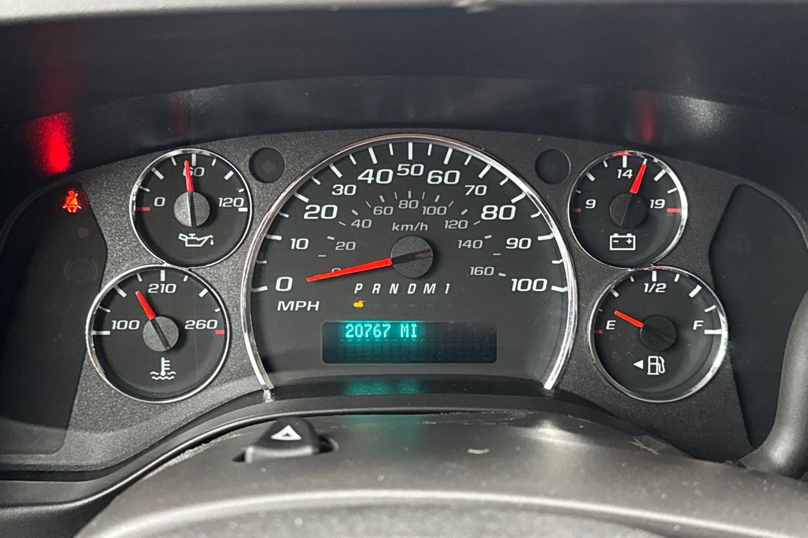 Used 2024 Chevrolet Express 2500 w/ Driver Convenience Package image 25