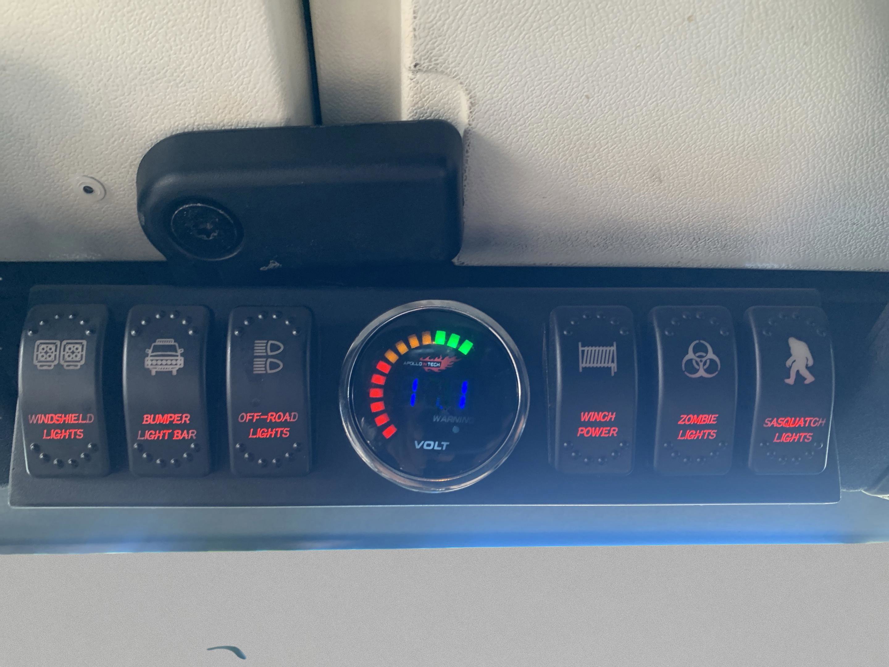 Used 2017 Jeep Wrangler Unlimited Sport w/ Connectivity Group image 17