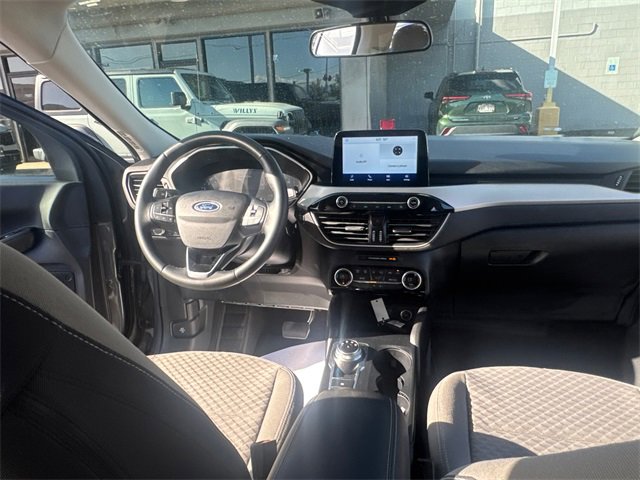Used 2021 Ford Escape SE w/ SE Sport Appearance Package image 11