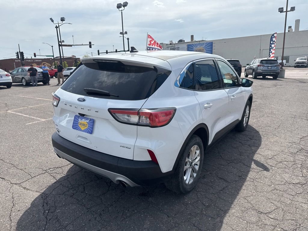 Used 2022 Ford Escape SE AWD/4WD image 9