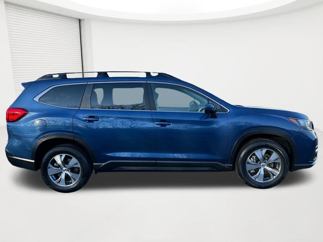 Used 2022 Subaru Ascent Premium w/ Convenience Package image 4