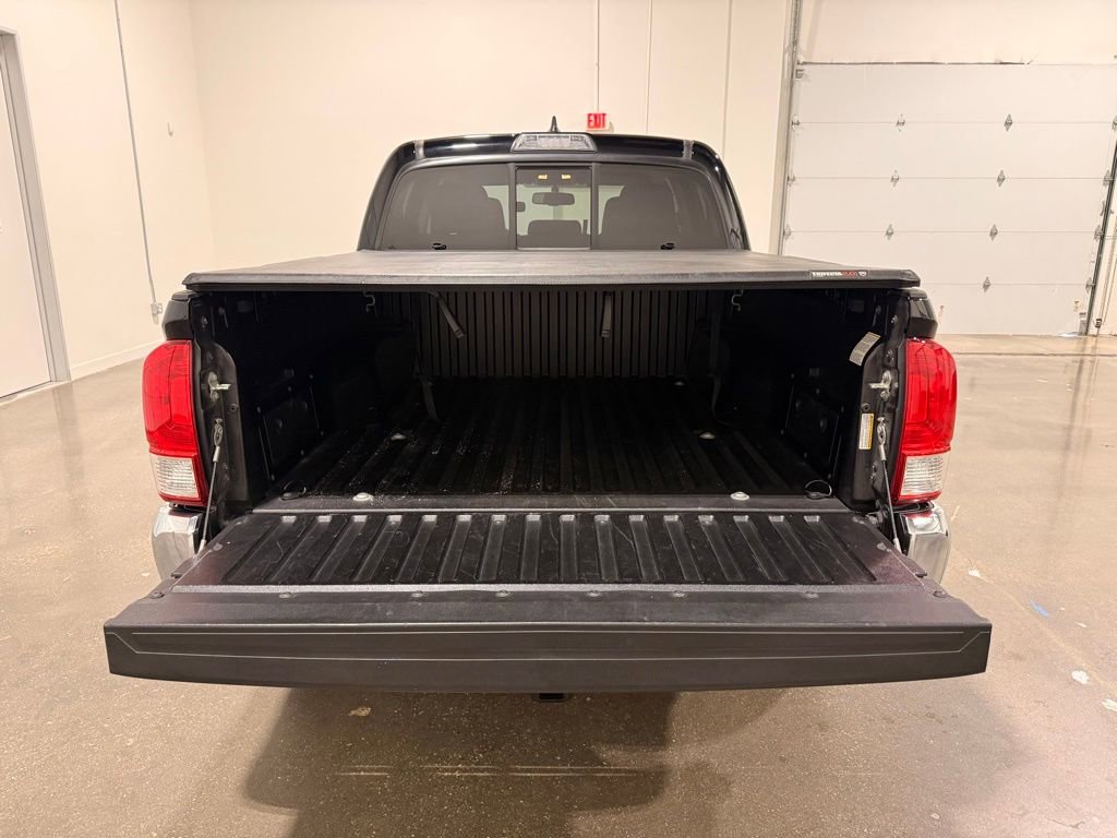 Used 2017 Toyota Tacoma SR5 w/ Tow Package image 9
