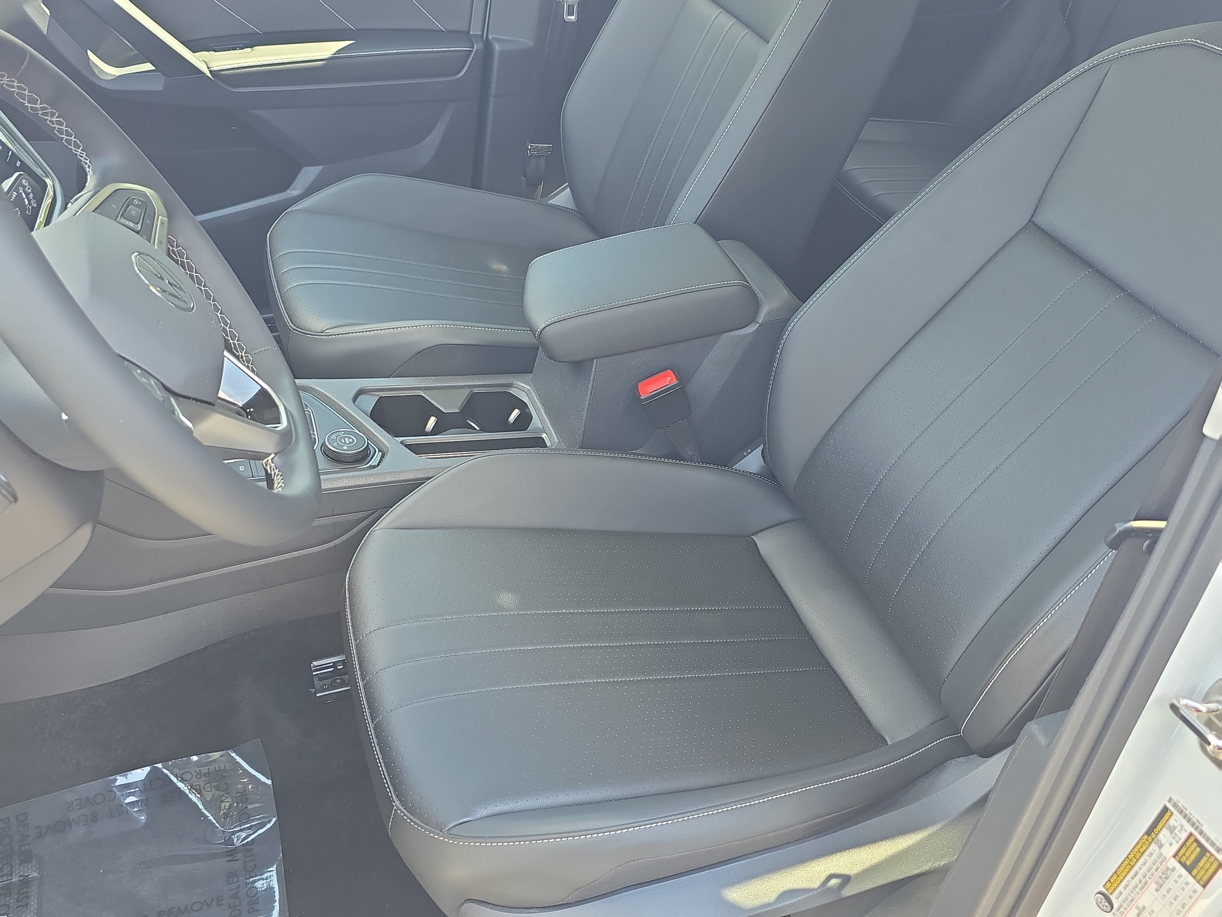 Certified 2024 Volkswagen Tiguan SE AWD/4WD image 15