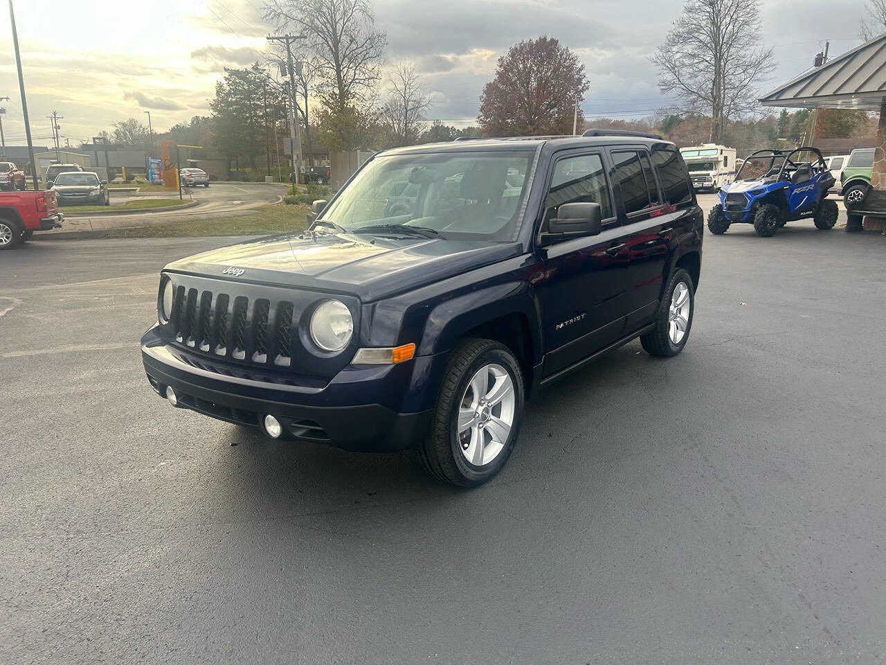 Used 2014 Jeep Patriot Latitude FWD image 1