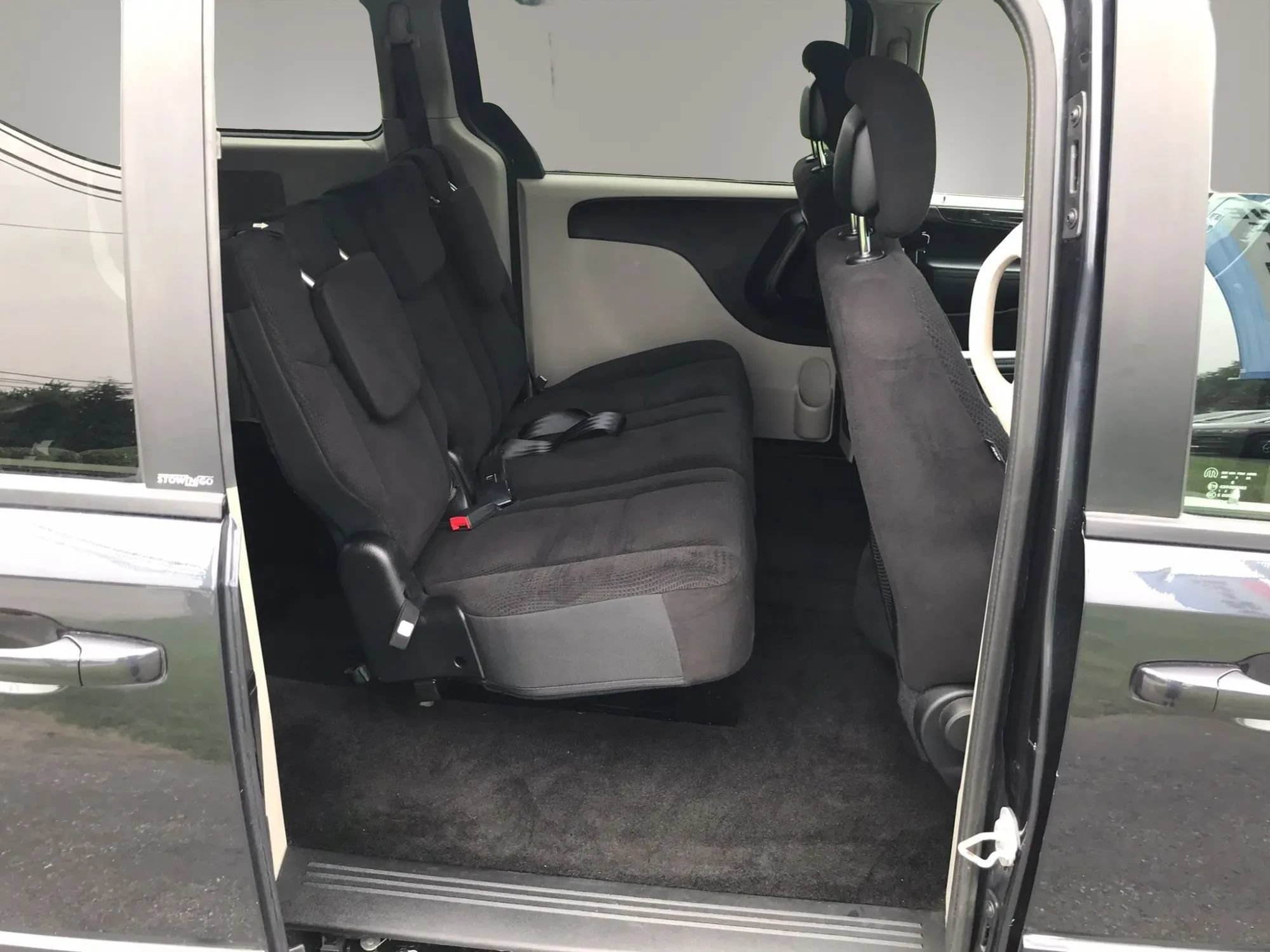 Used 2014 Dodge Grand Caravan SE w/ Quick Order Package 29E SE FWD image 46