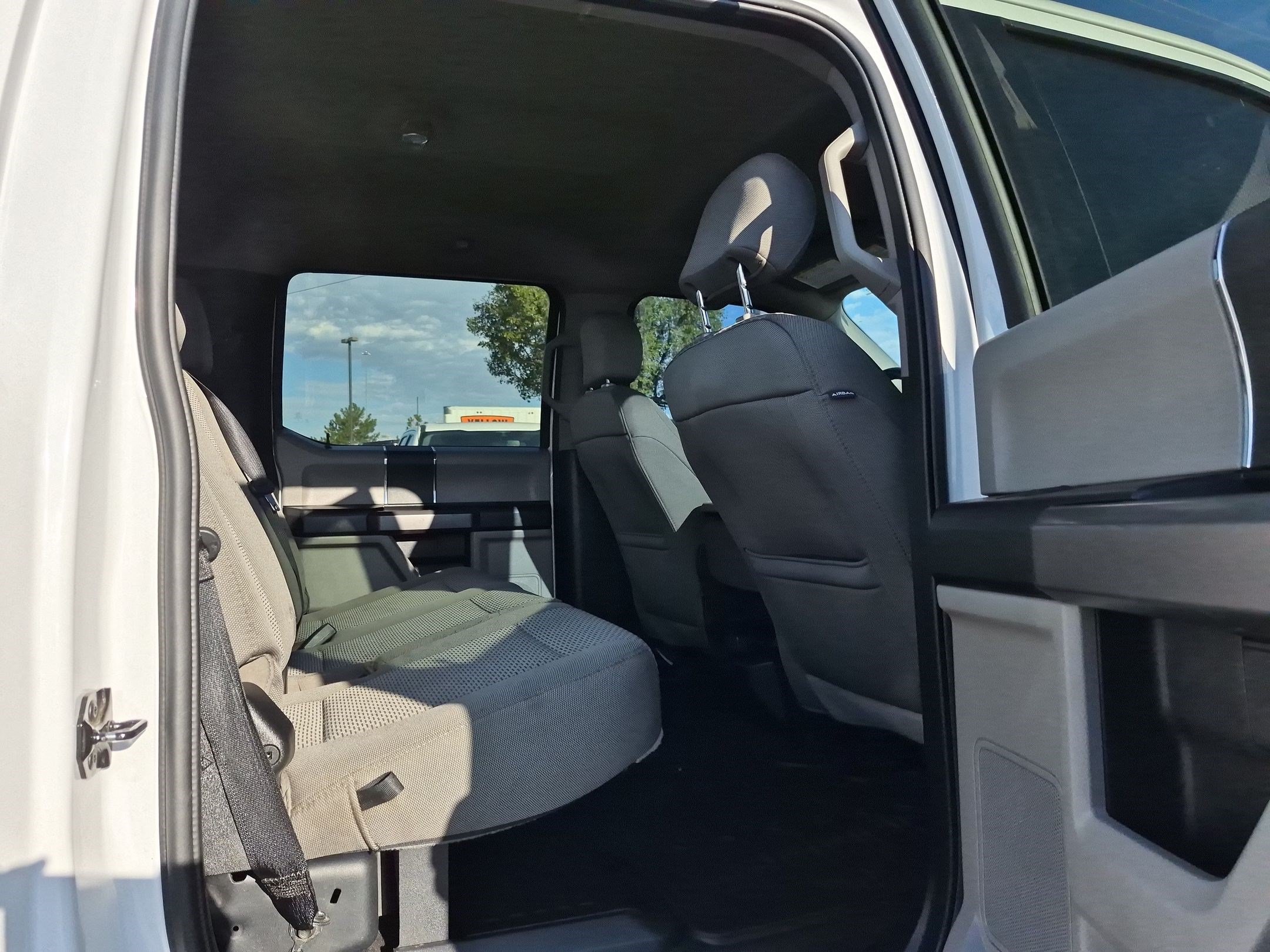 Used 2020 Ford F250 XLT w/ FX4 Off-Road Package AWD/4WD image 30