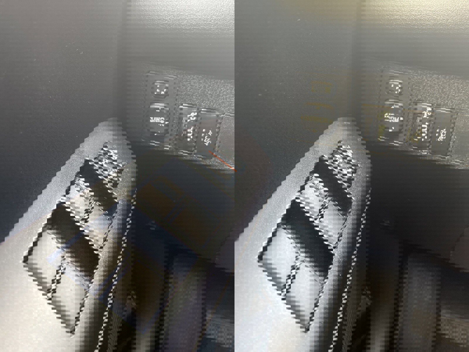 Used 2018 Toyota RAV4 Adventure image 10