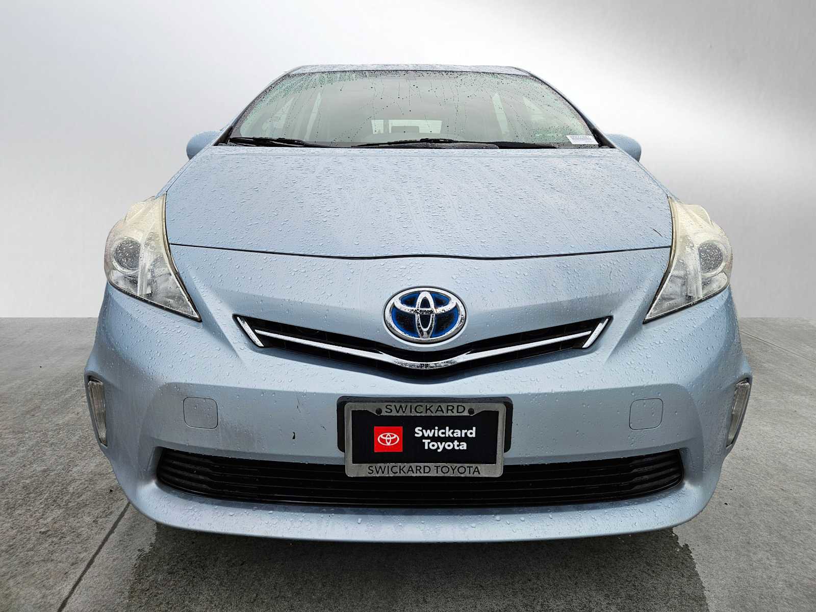 Used 2013 Toyota Prius V Three image 2