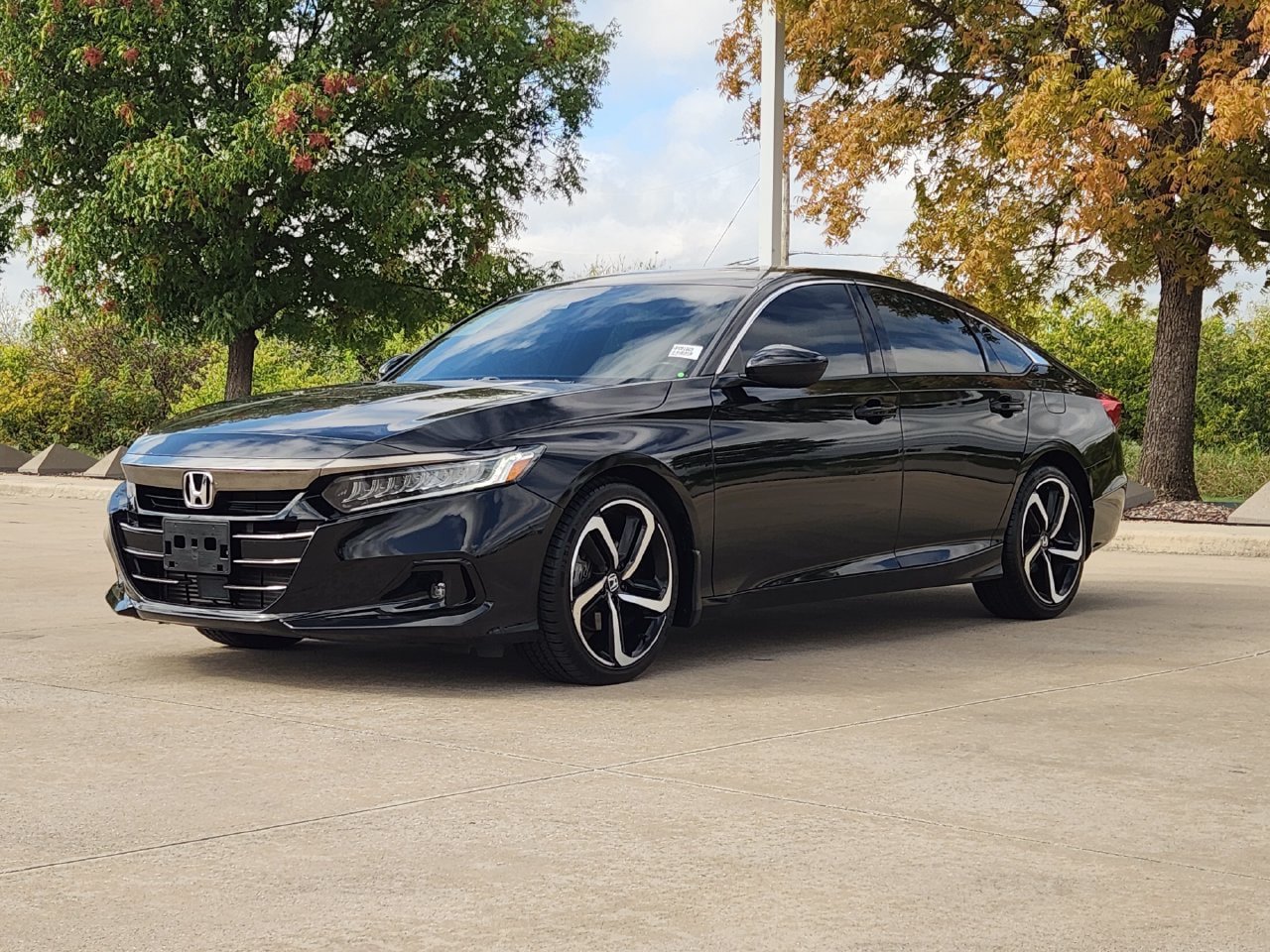 Certified 2022 Honda Accord Sport image 3