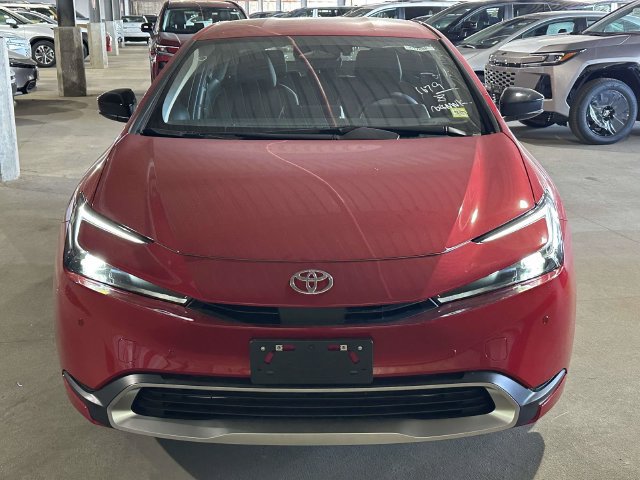 New 2027 Toyota Prius Plug-In Hybrid FWD image 2
