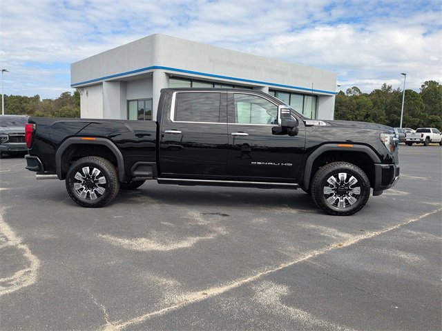 New 2026 GMC Sierra 2500 Denali w/ Denali Reserve Package image 3