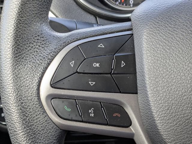 Used 2019 Jeep Cherokee Latitude w/ Popular Appearance Group FWD image 27