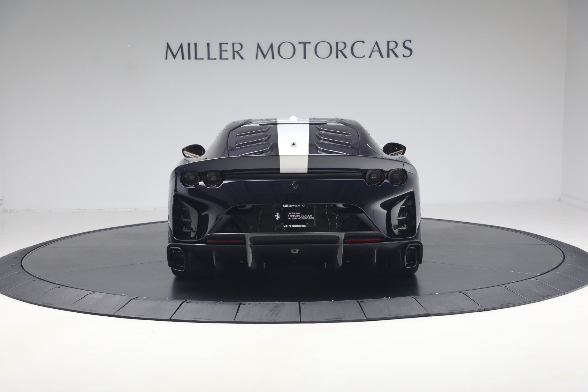 Certified 2022 Ferrari 812 Competizione RWD image 6