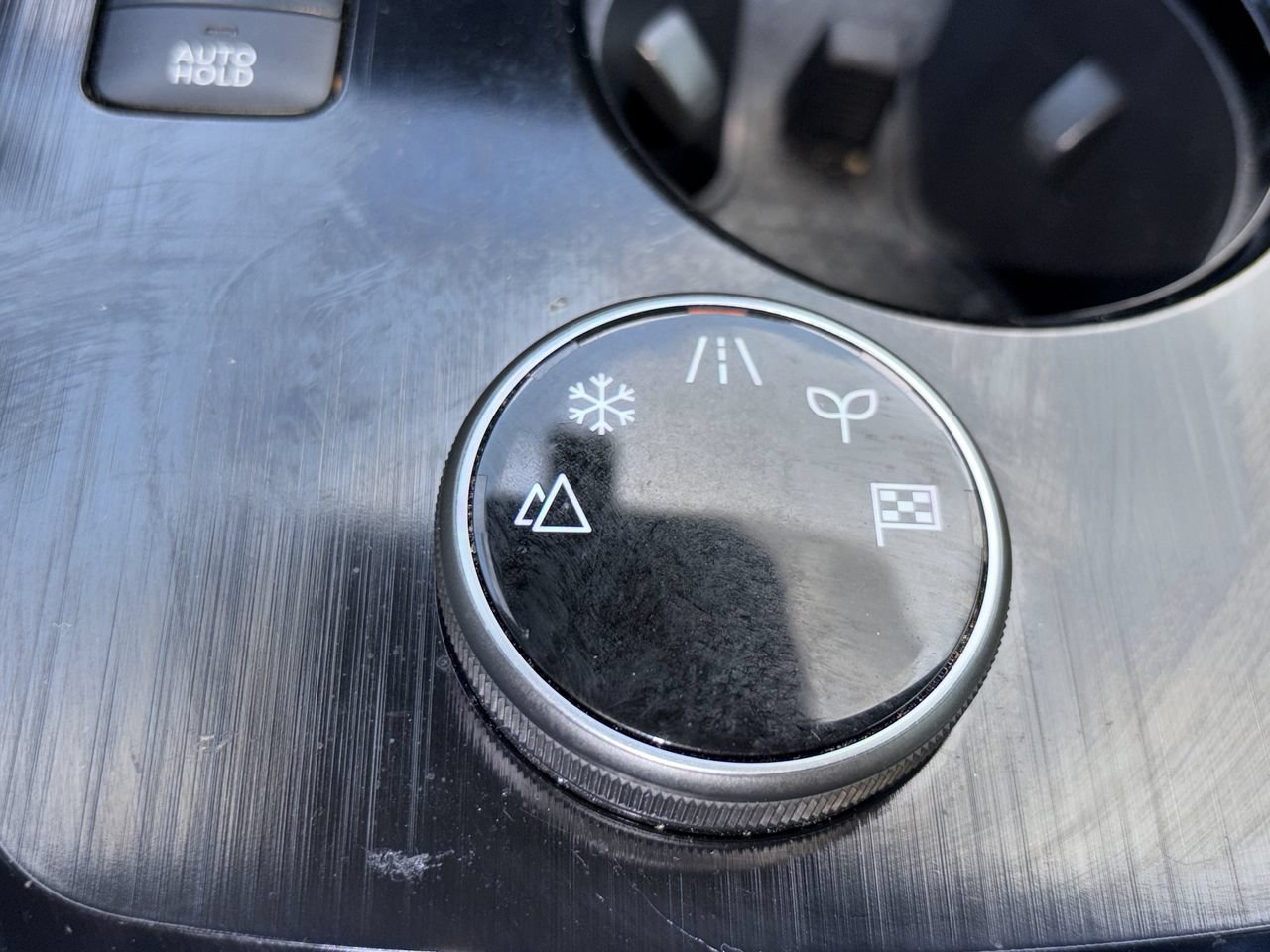 Used 2023 Nissan Rogue S AWD/4WD image 14