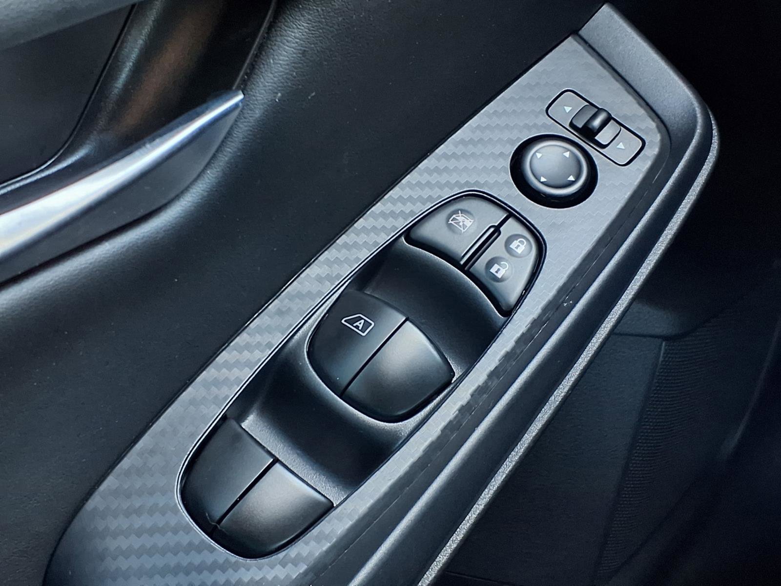 Used 2024 Nissan Sentra SV image 22