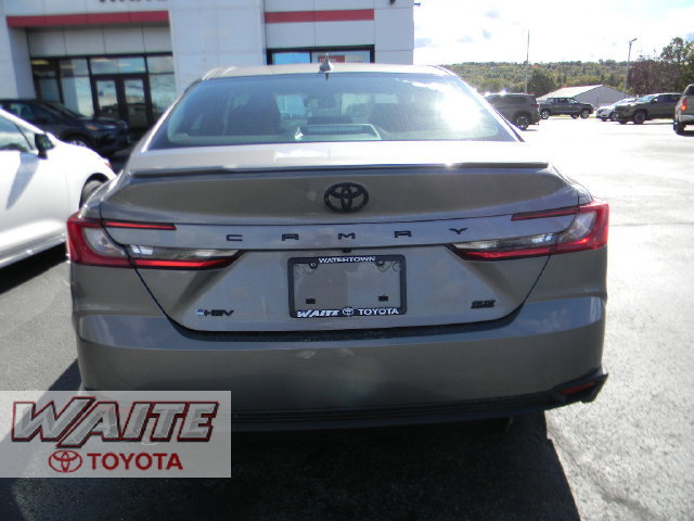 New 2026 Toyota Camry SE FWD image 3