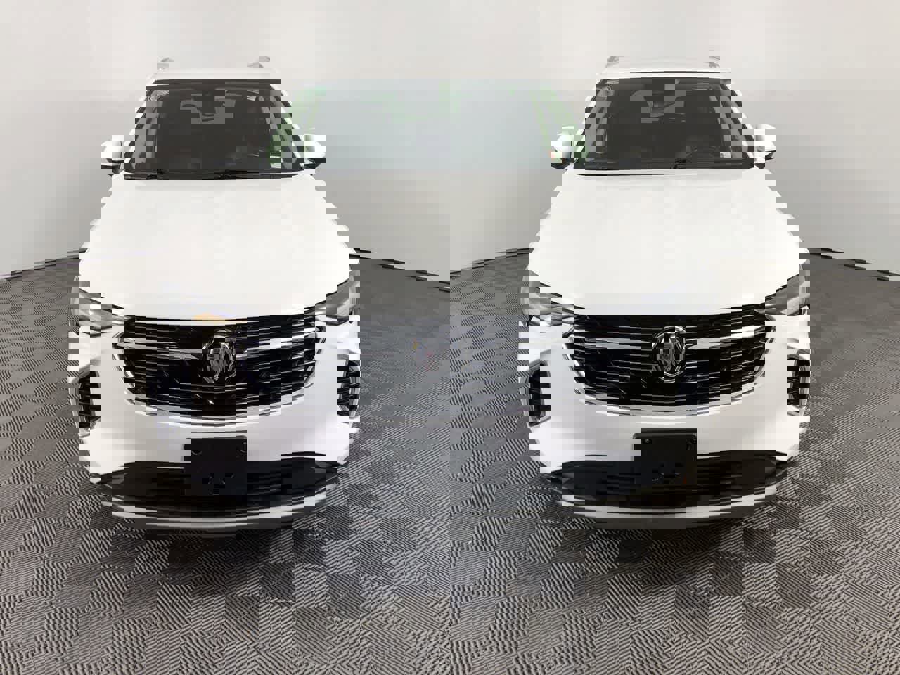 Used 2023 Buick Envision Essence image 3