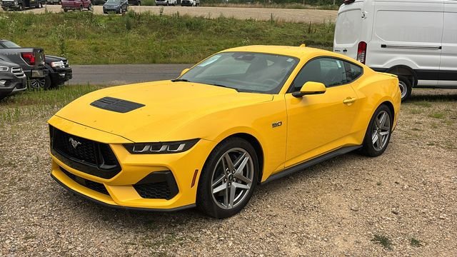 Used 2024 Ford Mustang GT Premium RWD image 2