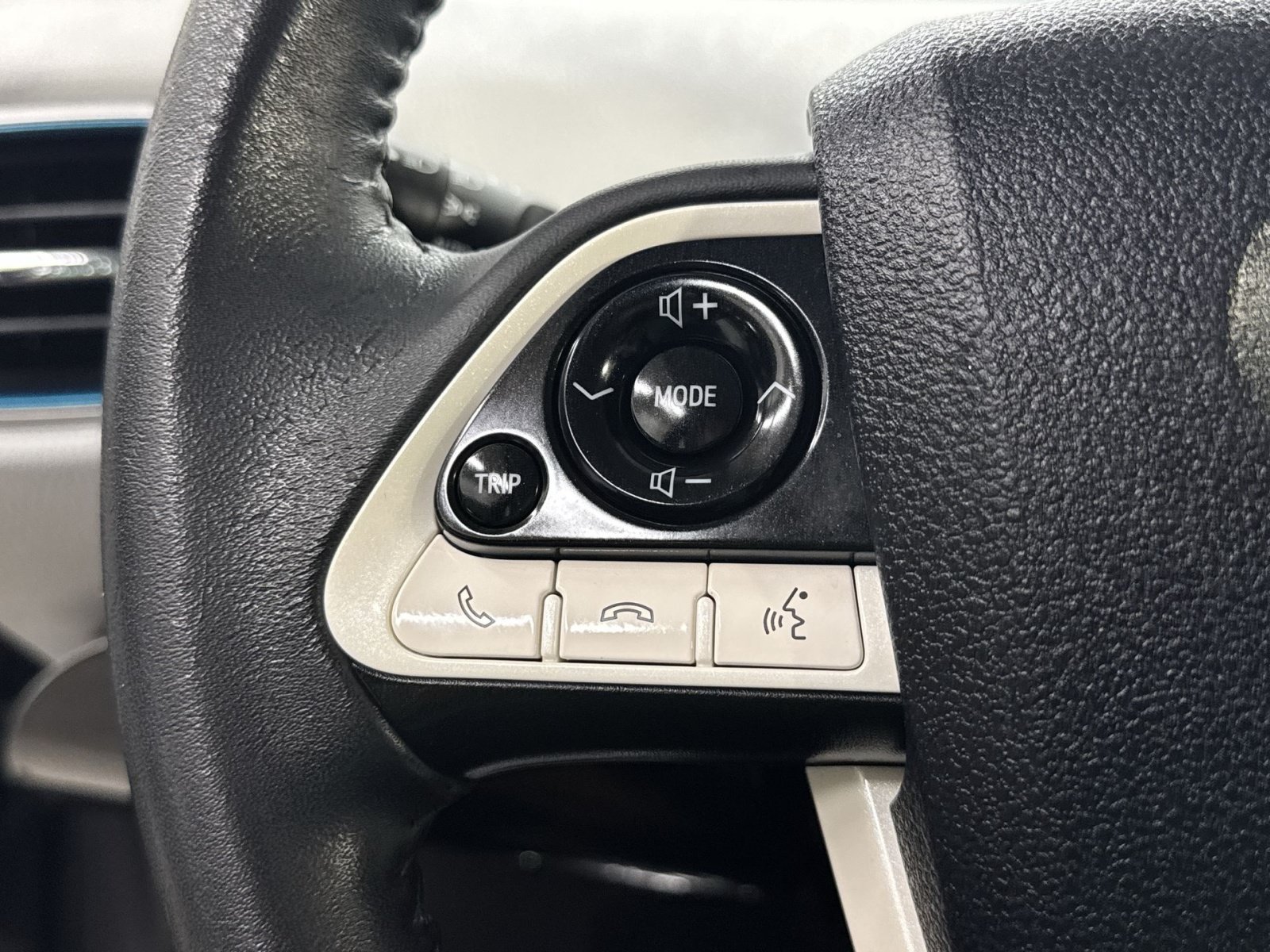 Used 2017 Toyota Prius Four FWD image 45