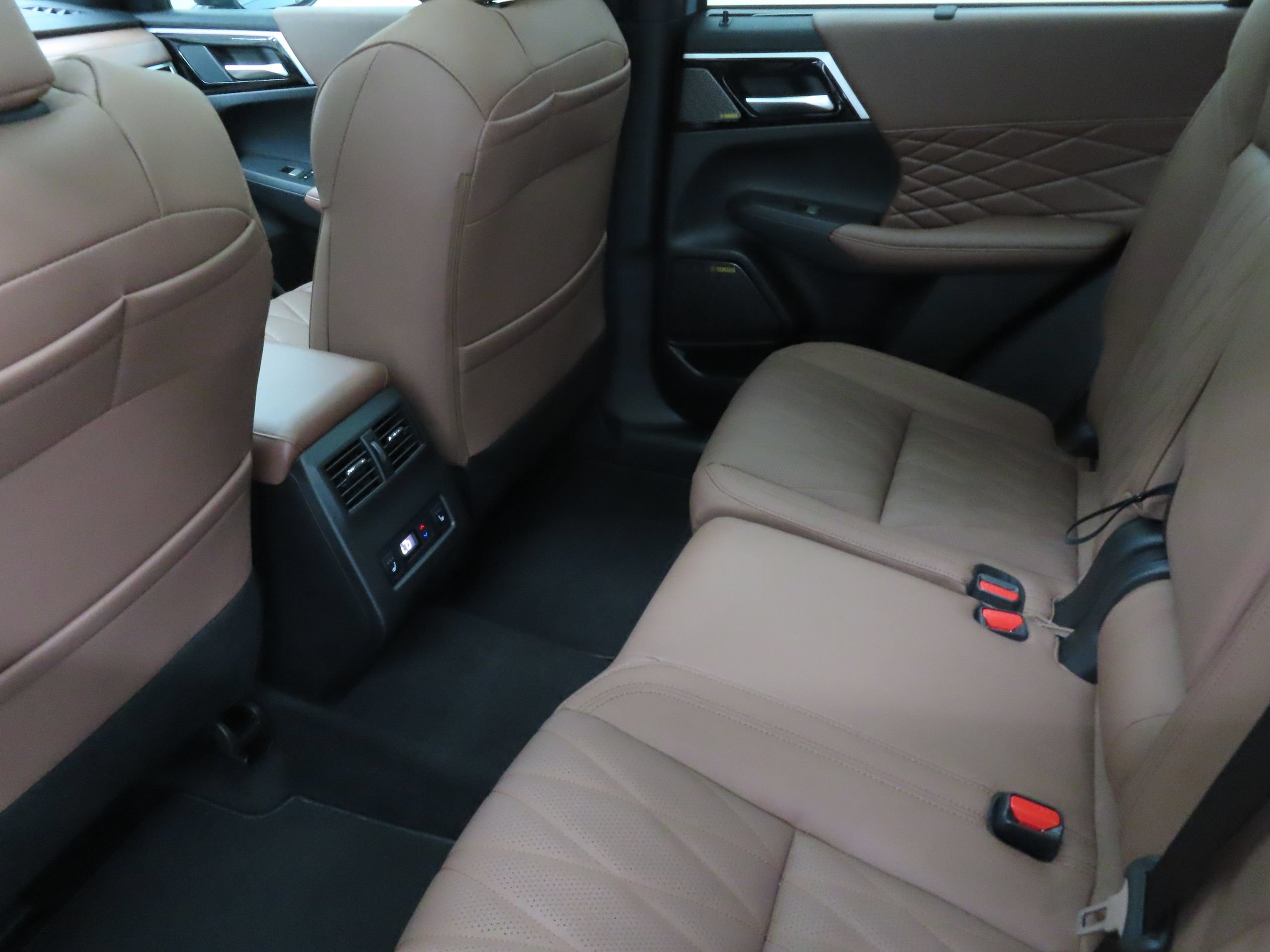 New 2026 Mitsubishi Outlander SEL FWD image 22