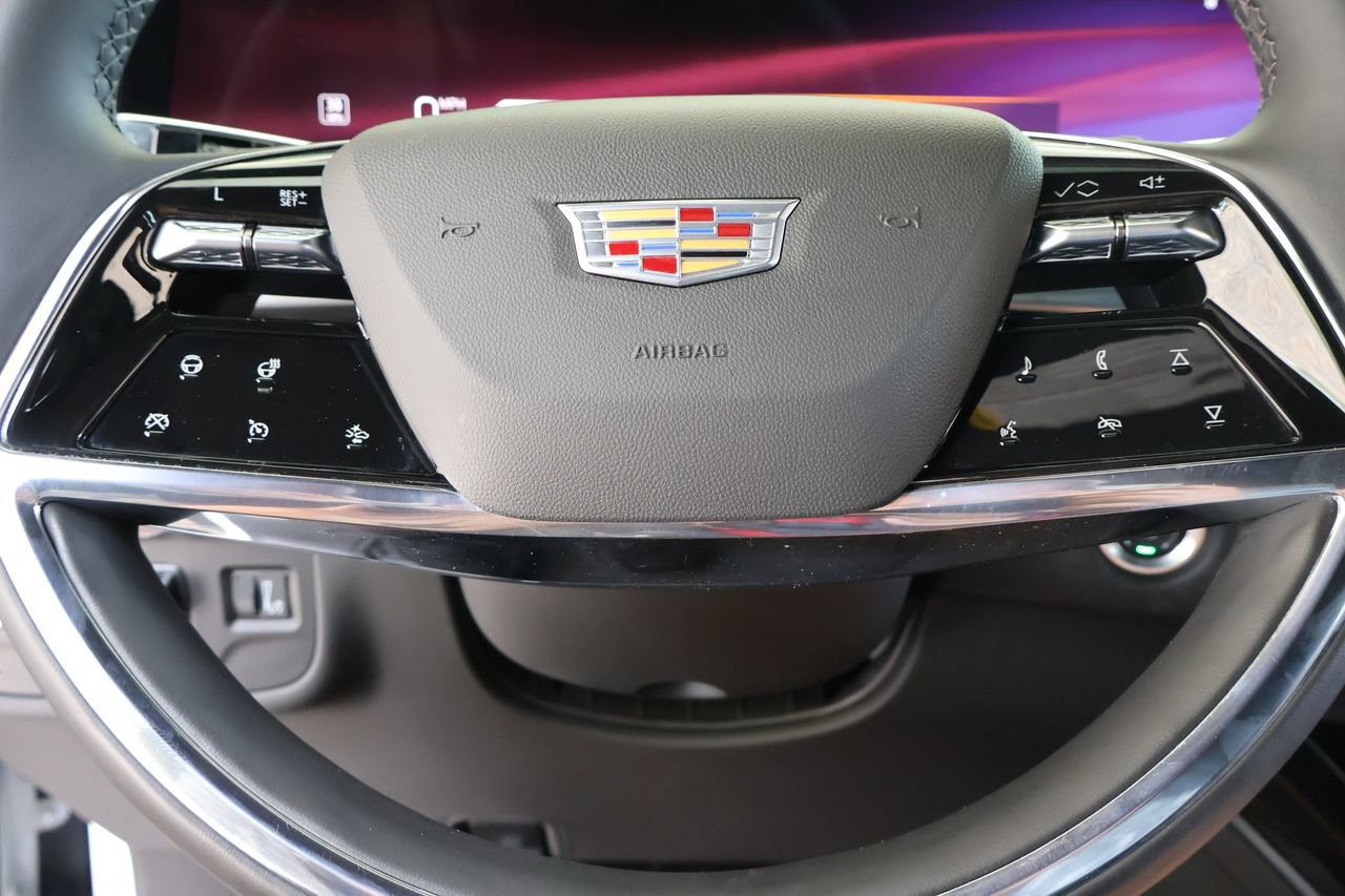 Certified 2025 Cadillac Escalade Premium Luxury AWD/4WD image 22