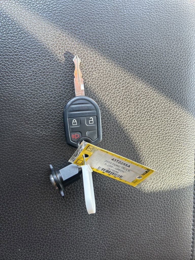 Used 2015 Ford F250 Lariat w/ Chrome Package image 33