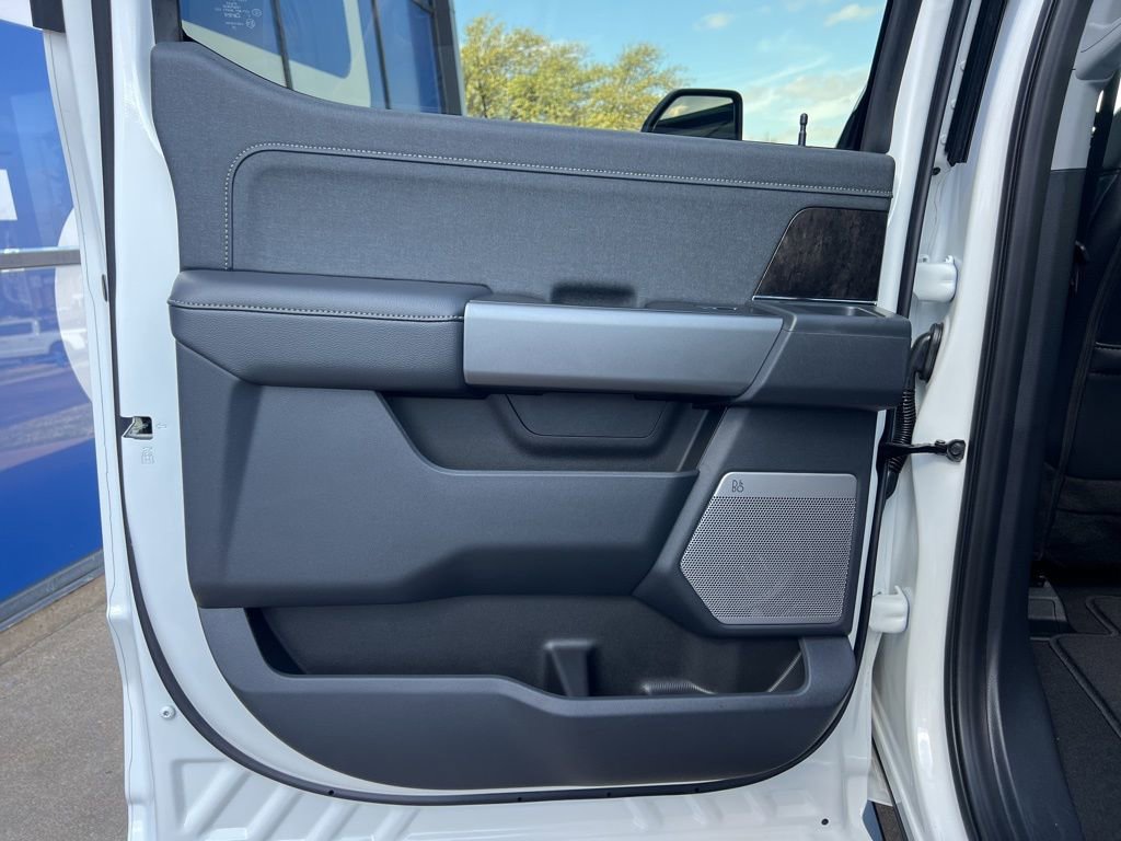 New 2026 Ford F250 Lariat w/ Black Appearance Package image 12