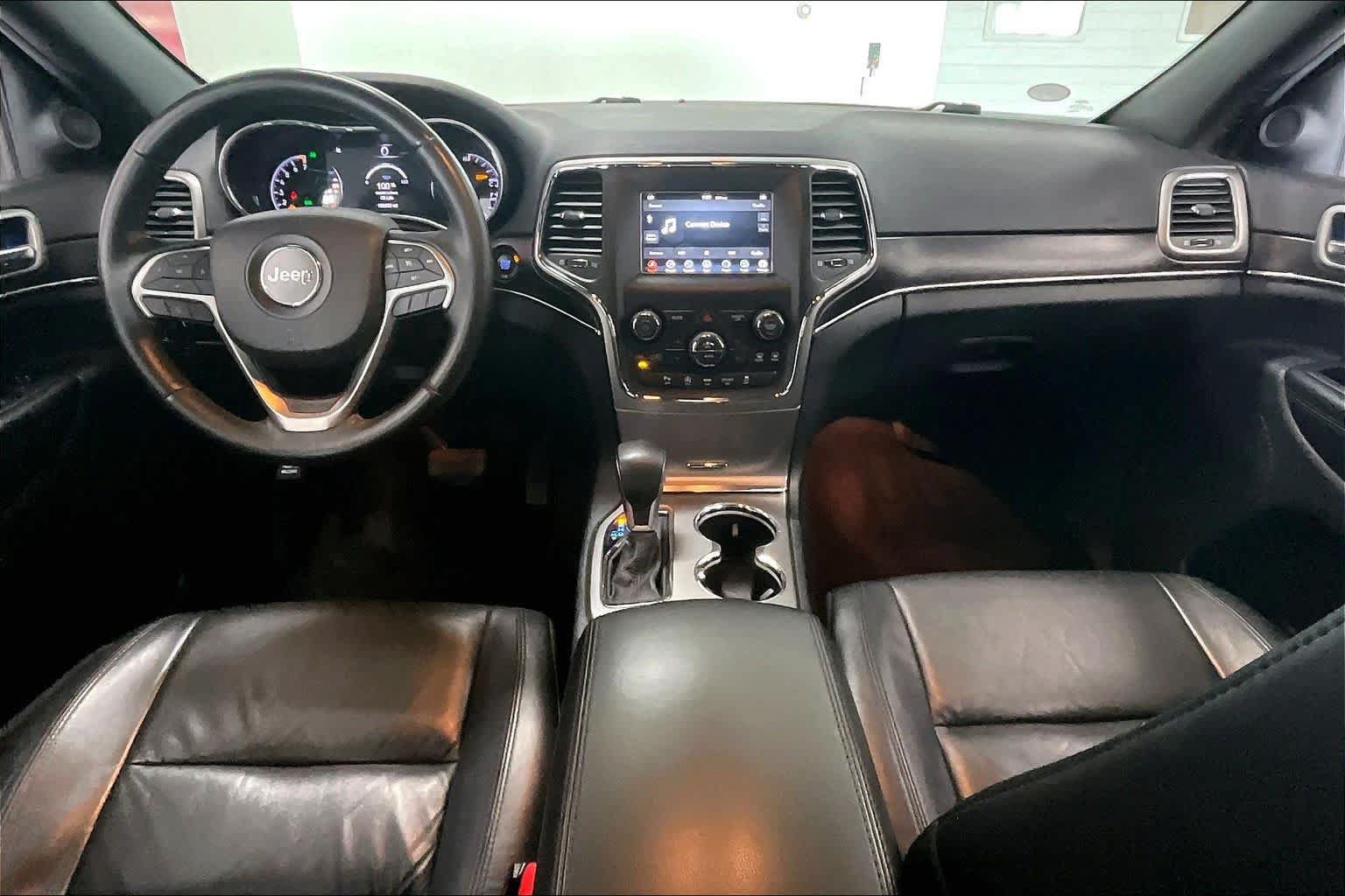 Used 2018 Jeep Grand Cherokee Limited AWD/4WD image 8