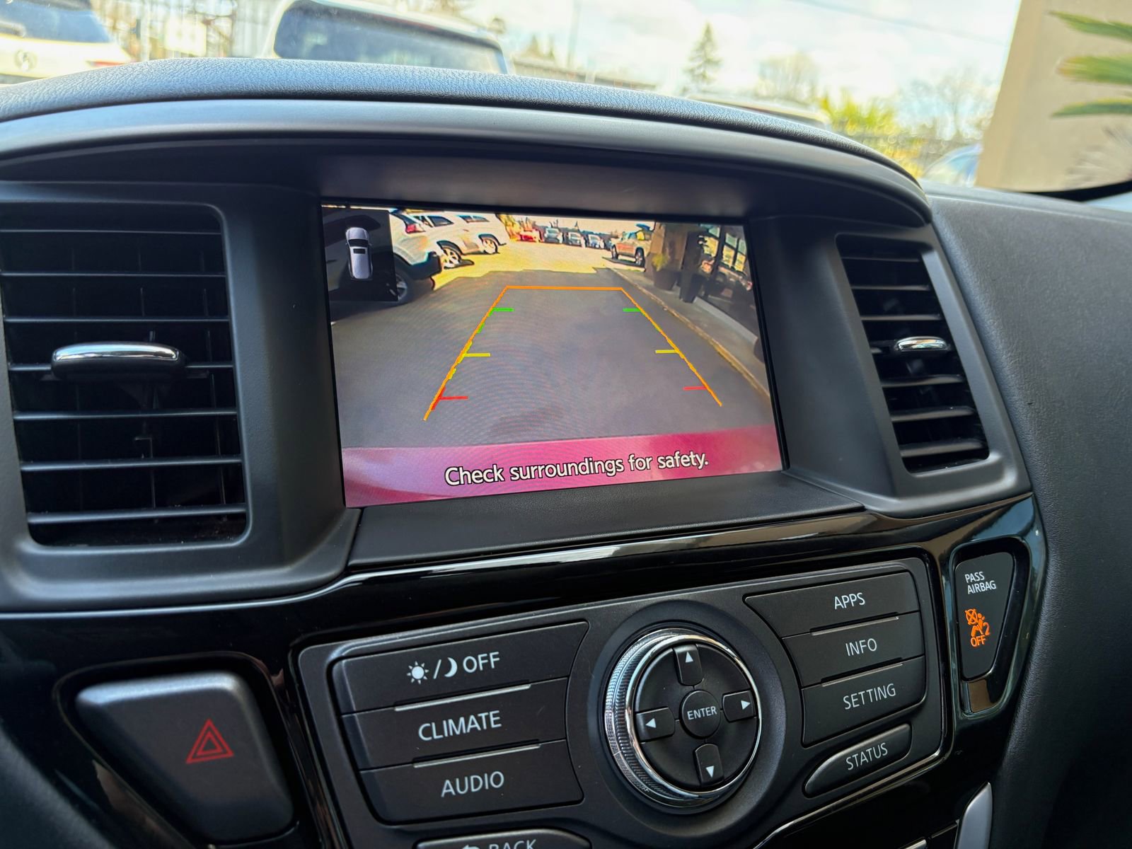 Used 2018 Nissan Pathfinder SV AWD/4WD image 35