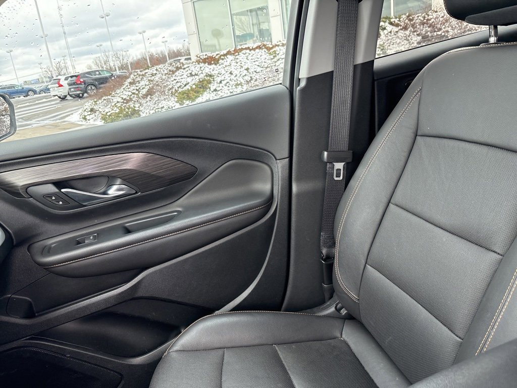 Used 2020 GMC Terrain SLT w/ Preferred Package image 25