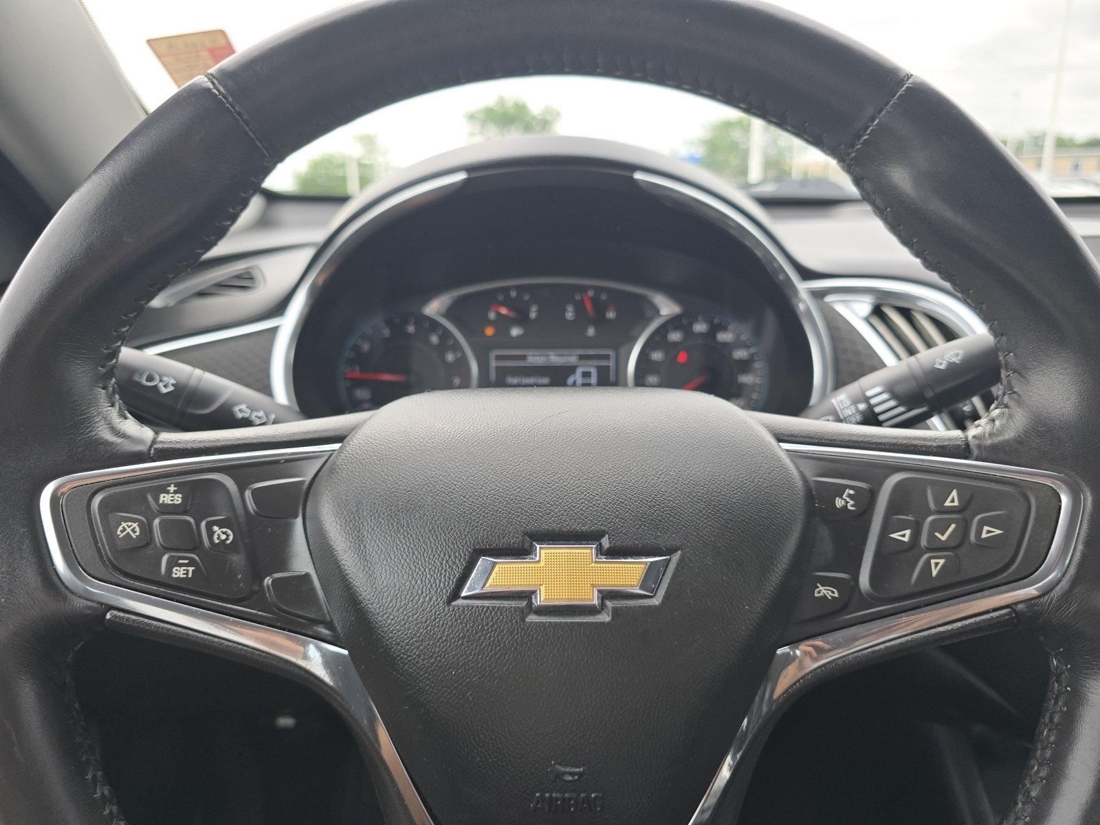 Used 2016 Chevrolet Malibu LT FWD image 29