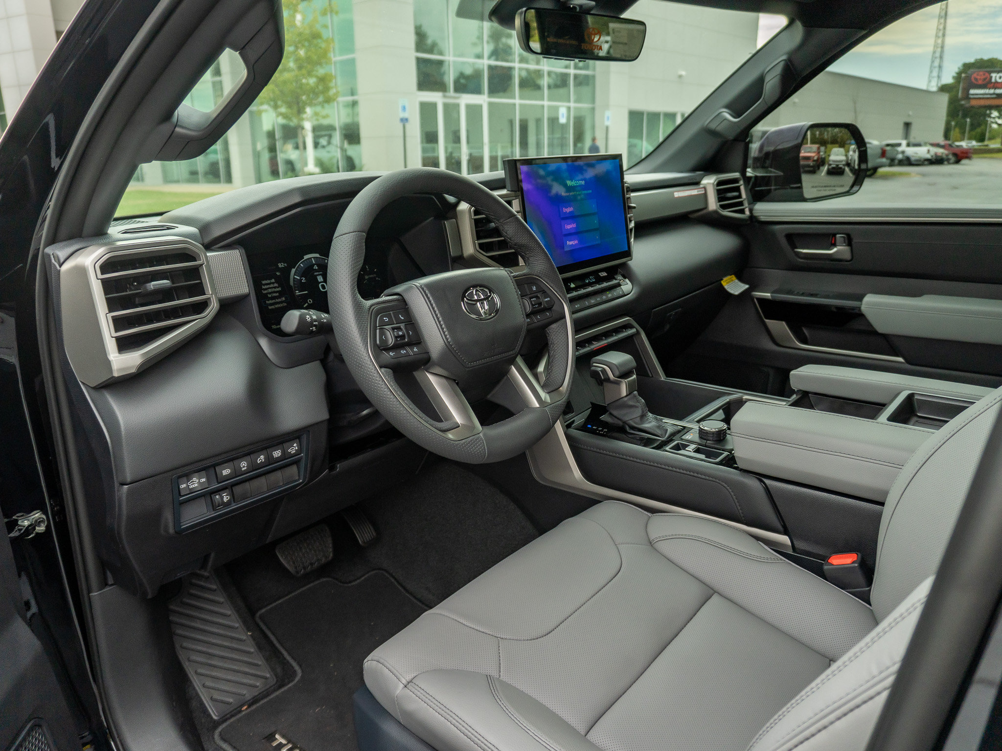 New 2026 Toyota Tundra Limited AWD/4WD image 11