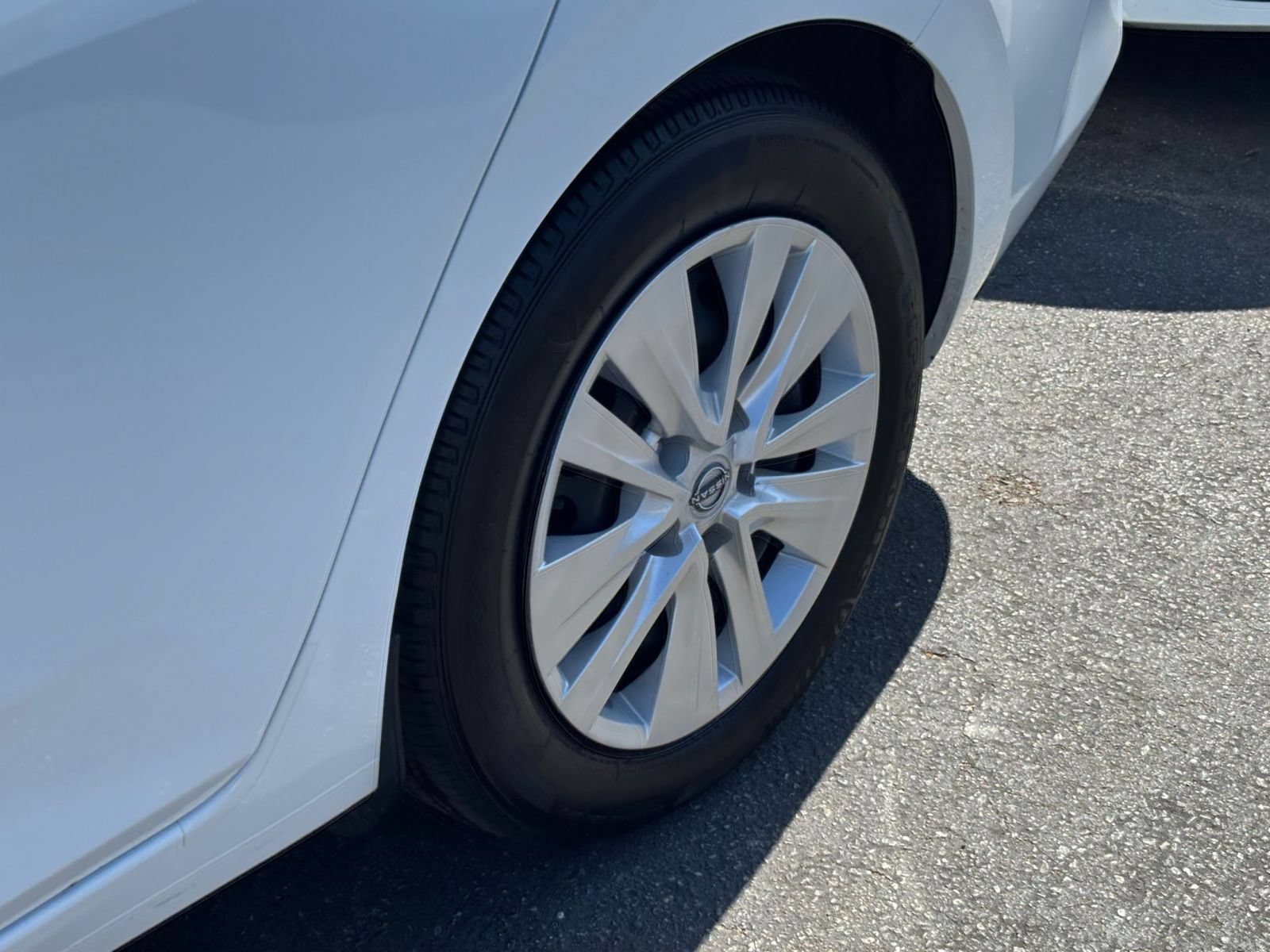 Used 2025 Nissan Sentra S FWD image 31
