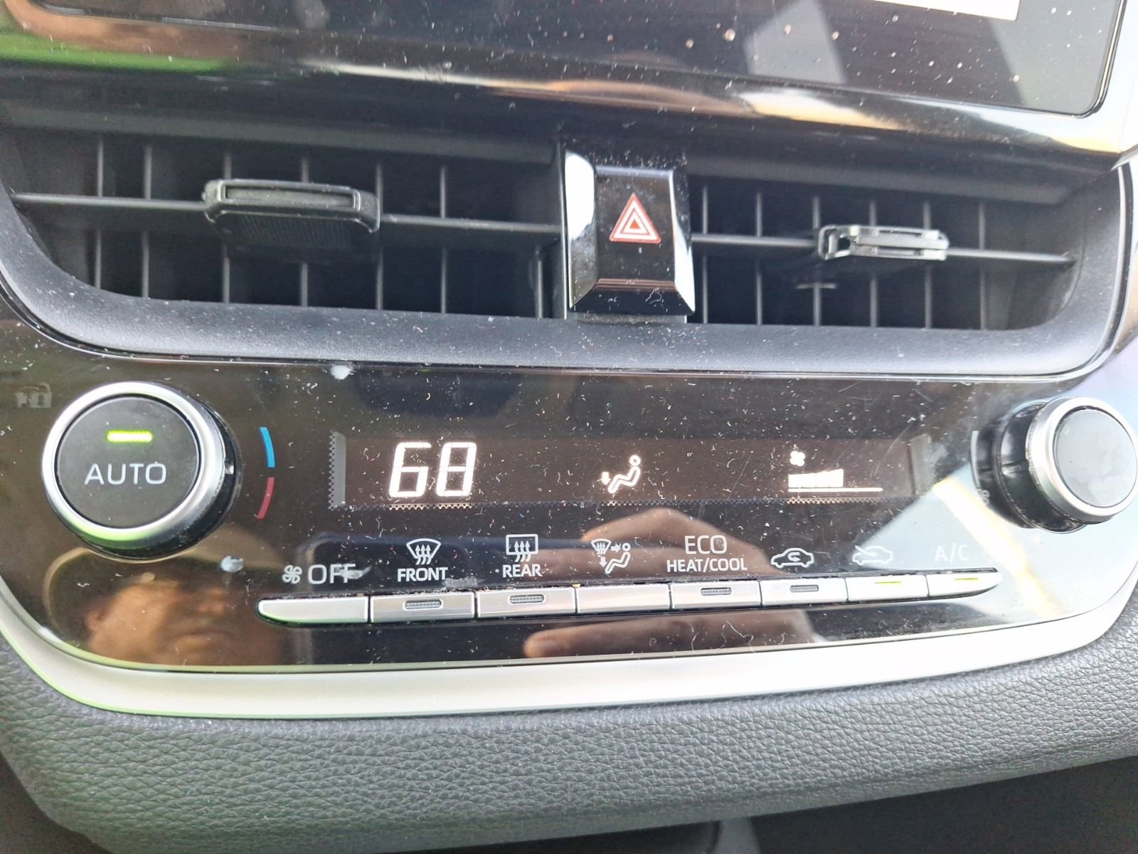 Used 2023 Toyota Corolla LE image 27