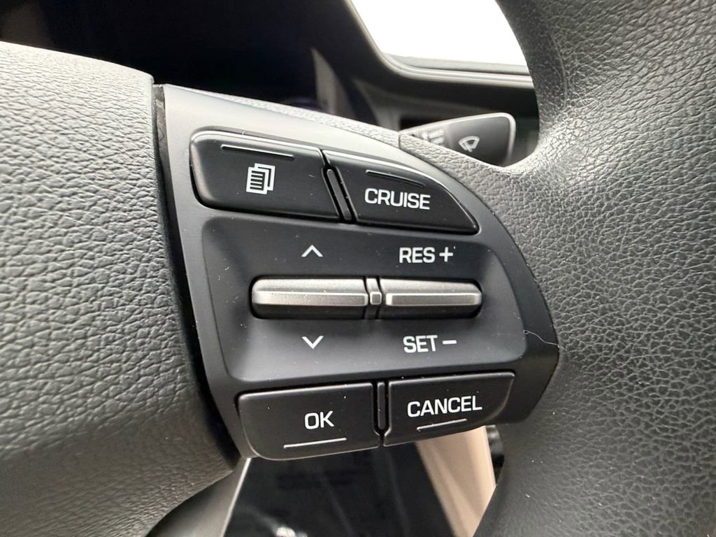 Used 2020 Hyundai Elantra SE w/ Cargo Package (C1) image 24