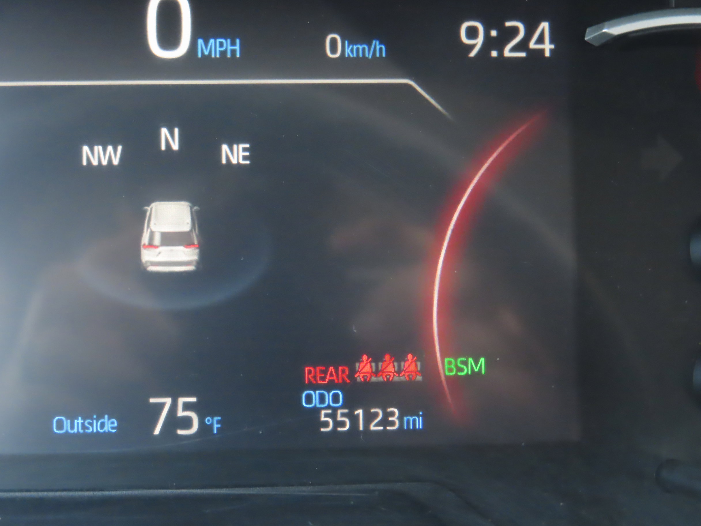 Used 2024 Toyota RAV4 XLE FWD image 22