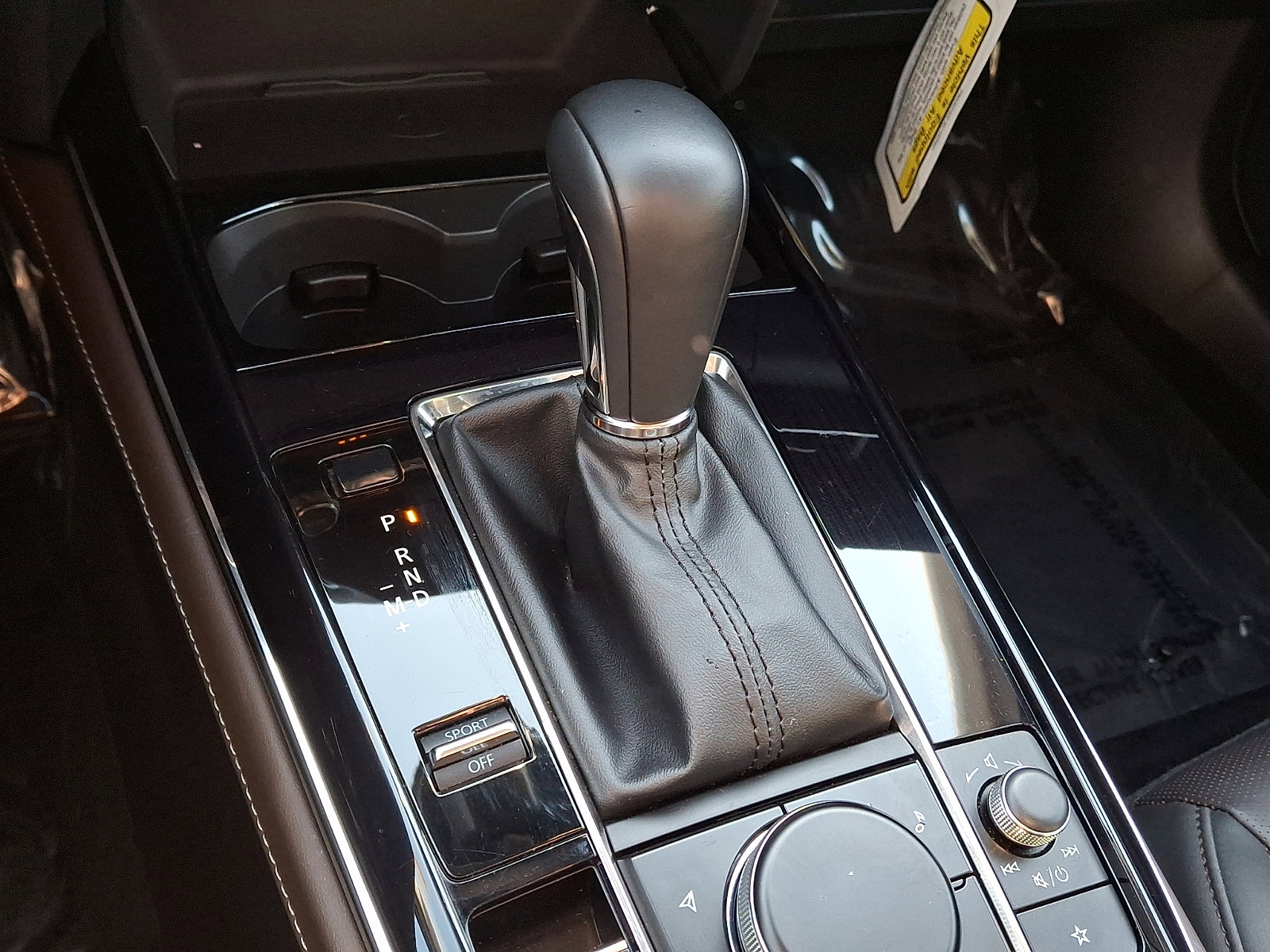 Certified 2025 MAZDA CX-30 AWD 2.5 S w/ Premium Package image 13