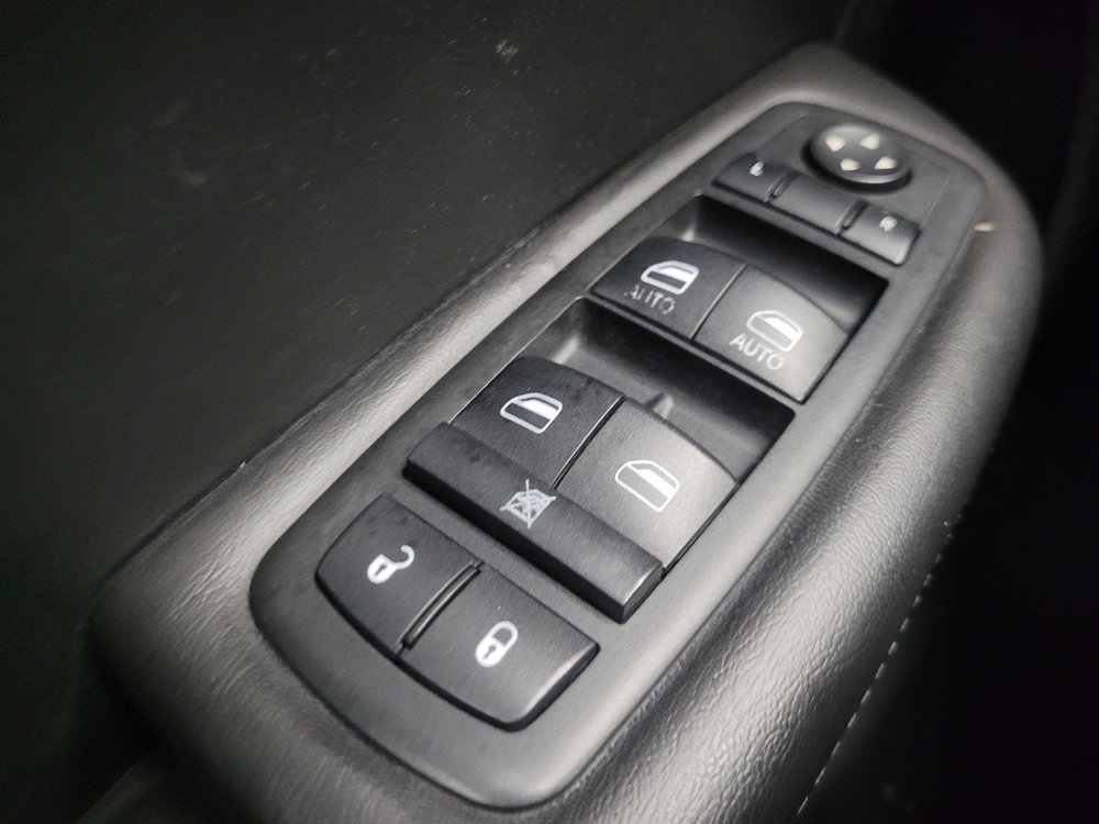 Used 2015 Chrysler 200 S w/ Navigation & Sound Group I AWD/4WD image 27