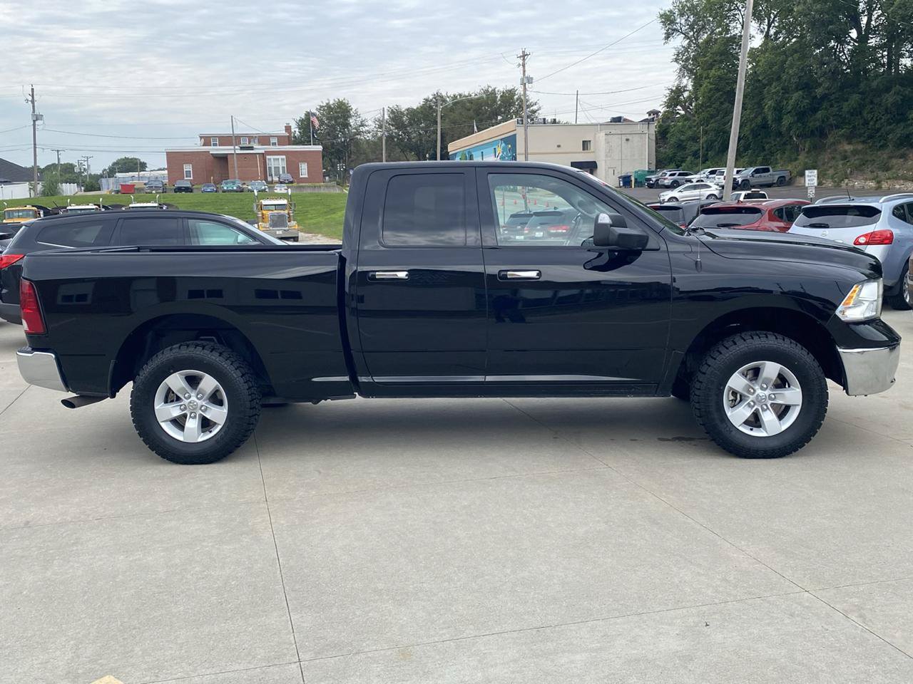 Used 2014 RAM 1500 Classic SLT AWD/4WD image 5