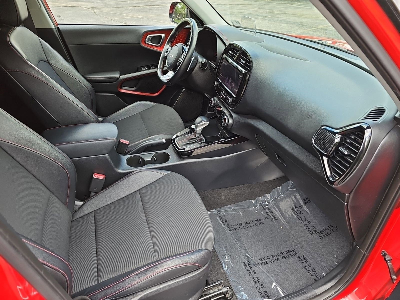 Used 2022 Kia Soul Turbo FWD image 11