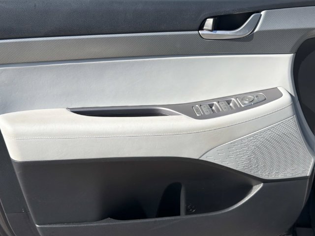 Used 2024 Hyundai Palisade SEL FWD image 17